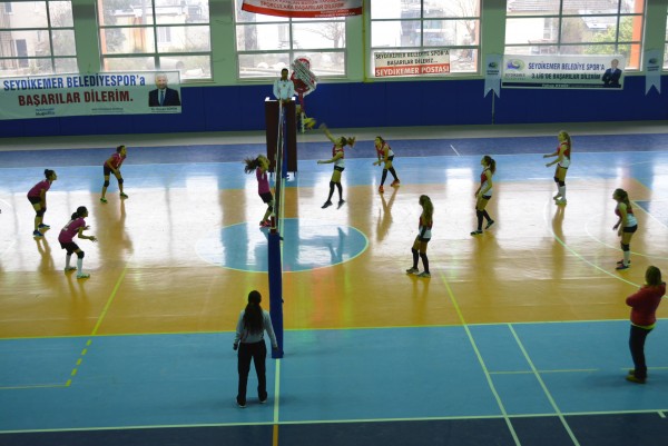 VOLYBOL FİNALLERİ FOTOGRAF (2)