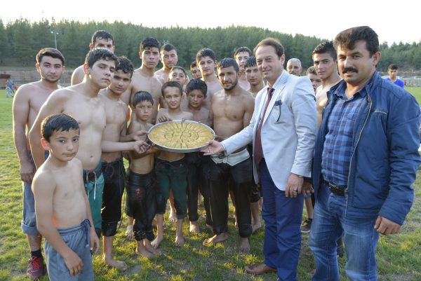 GÜREŞÇİLER FOTO (3)