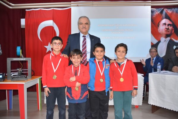 REKTÖR ROBOTİK KURSU (12)